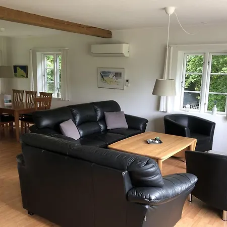 Prázdninový dům Rosa - 300m From The Sea By Interhome