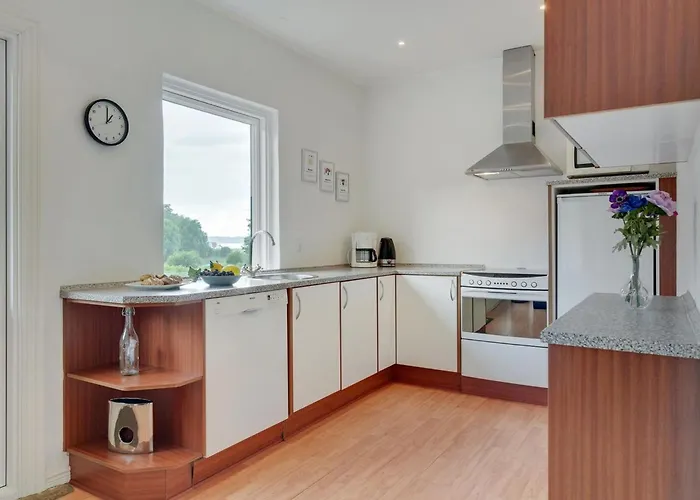 Holiday home Rosa - 300m From The Sea By Interhome