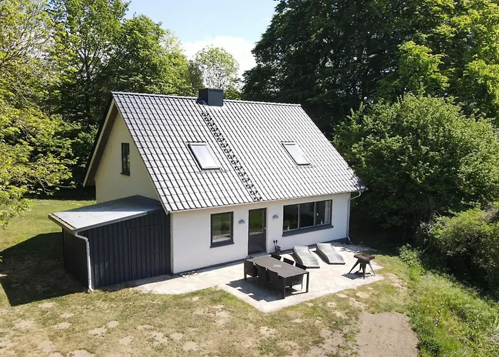 Holiday home Rosa - 300m From The Sea By Interhome