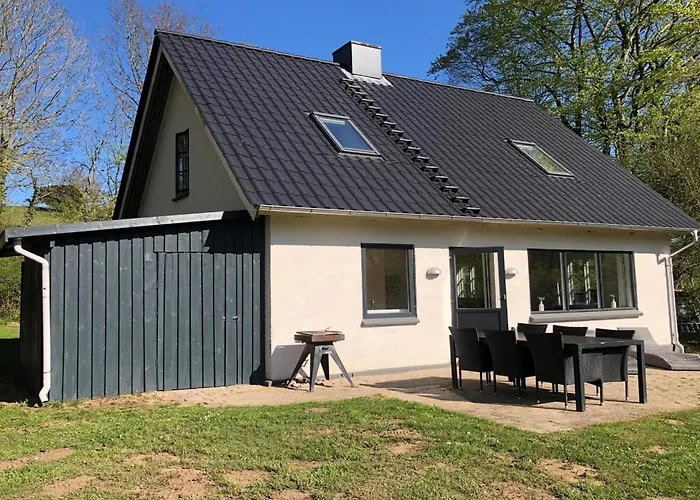 Vakantiehuis Rosa - 300m From The Sea By Interhome